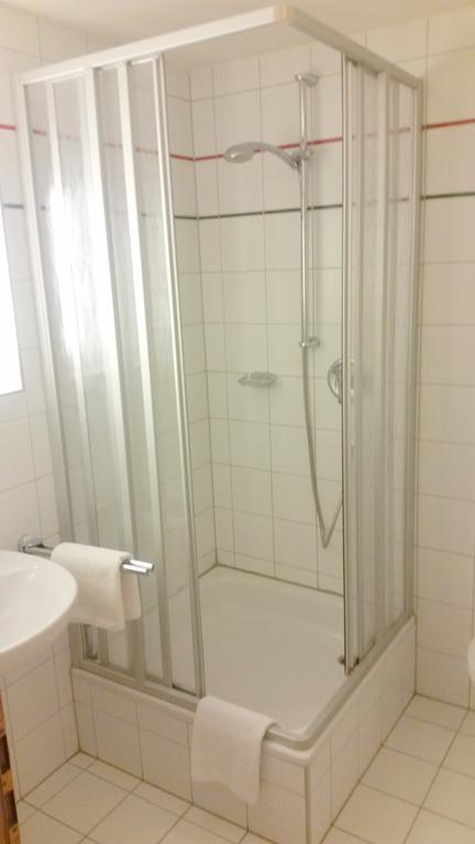 Altstadt- Und Businesshotel Pfaubraeu - Brauereigasthof - Fruehstuecksbuffet - Kostenfreie Radgarage - Hunde Willkommen Trostberg an der Alz Dış mekan fotoğraf
