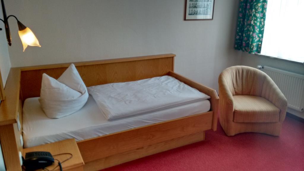 Altstadt- Und Businesshotel Pfaubraeu - Brauereigasthof - Fruehstuecksbuffet - Kostenfreie Radgarage - Hunde Willkommen Trostberg an der Alz Dış mekan fotoğraf